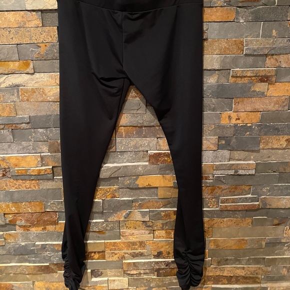 LNA Ruched Leggings (2 sizes) NWT - Picture 4 of 7